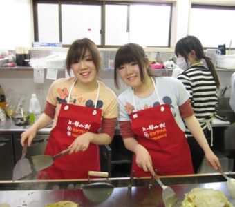 海田町のお好み焼き「ふたごや」オープン