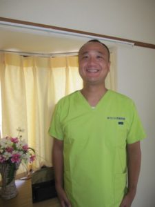 鍼灸院内で着る施術着を新調してみました