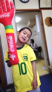 娘を置いて家族3人で瀬野川河川敷をランニング