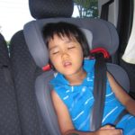 電池切れで倒れ込んだ昼休憩、相当疲れが溜まってるな