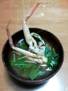 喉が痛くて目が覚めたけど、掃除で気合入れ直して仕事しています