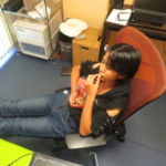 娘は試験期間中なのに完全に現実逃避、勉強したくない年頃よね