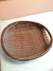 定休日なのに午前2時起床して仕事場で内勤作業してます