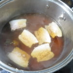 どうしてもラフテーが食べたくなって、朝から仕込んでました