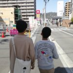 この時期は徒歩で畑まで行くのも良いな、明日から早速実行する