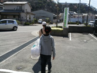 冬の間に動いていないので、明らかにお腹が出っ張って来たな