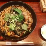 蕎麦切り吟にて「花巻蕎麦」｜海苔がええ仕事をしてくれてるのよ
