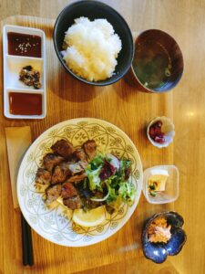 カイノミステーキランチ