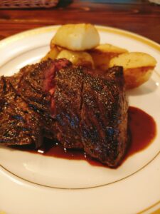 中区中町の「ブラッスリーワカノ」さんのバヴェットステーキ