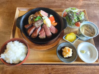 日向草「黒毛和牛のステーキランチ」