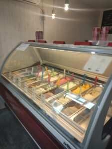 宮島のジェラート屋「バッカーノ」