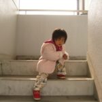 パーテーションの取り付け完成、漸く治療院らしくなってきた