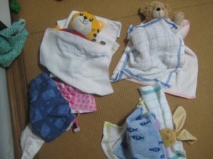 眠い目をこすりながらポスティングしています
