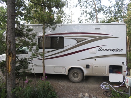 キャンピングカー